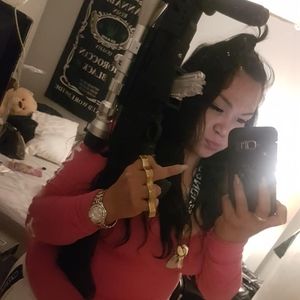 Meet your Posher, Cherry